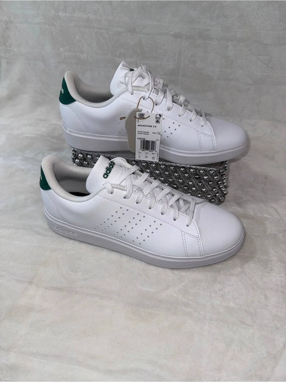Adidas White Advantage 2.0  12 men’s Sneakers with Green Heel Tab
